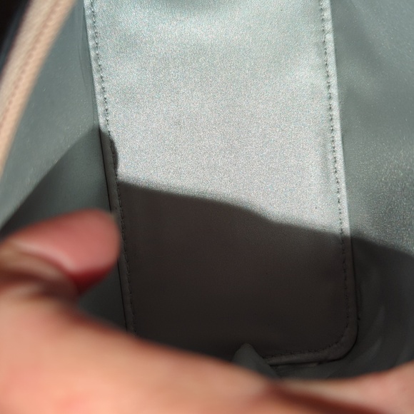 Kate Spade cosmetics bag - Picture 6 of 6